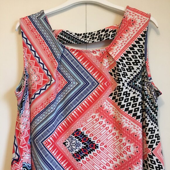 Retro 70s Vintage Handmade Zig-Zag Handkerchief and Cut Out Top - Picture 5 of 16